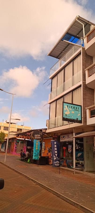 Bed and Breakfast Mantarraya Puerto Baquerizo Moreno Exterior foto