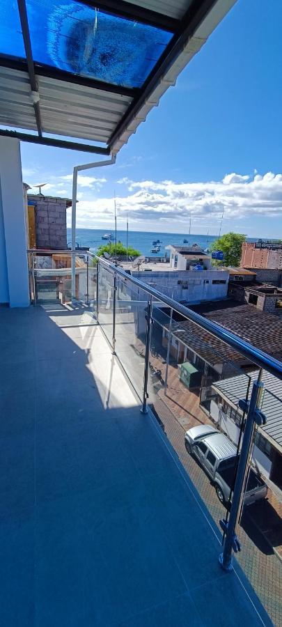 Bed and Breakfast Mantarraya Puerto Baquerizo Moreno Exterior foto